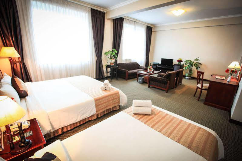 Aloha Halong Hotel Ha Long Zewnętrze zdjęcie